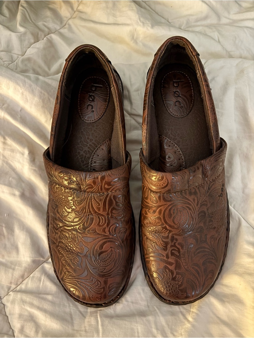 boc Women's Brown Embossed Leather Slip-On Mules